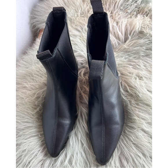 Underground England Chelsea Boots - Black Leather UK Size 6 - Picture 6 of 13